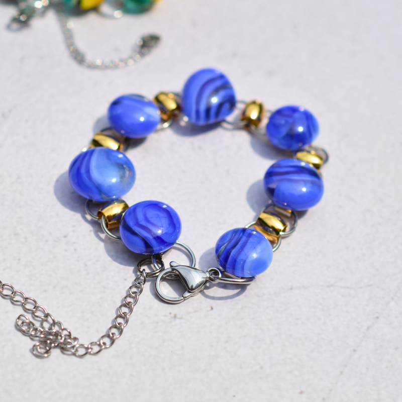 Agate bleue rubanée – Douceur et communication - Collection Gemstones | Station pôle Nord | Boutique de Noël