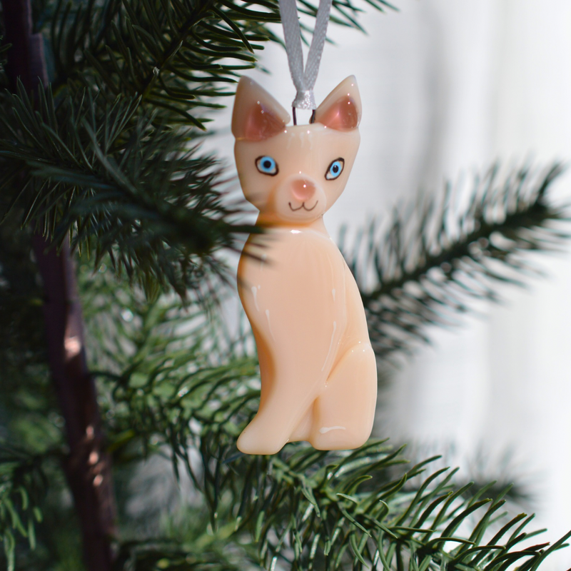 Chat sphynx en verre fusionné – Ornement de Noël