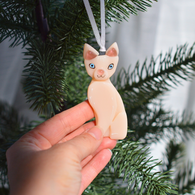 Chat sphynx en verre fusionné – Ornement de Noël