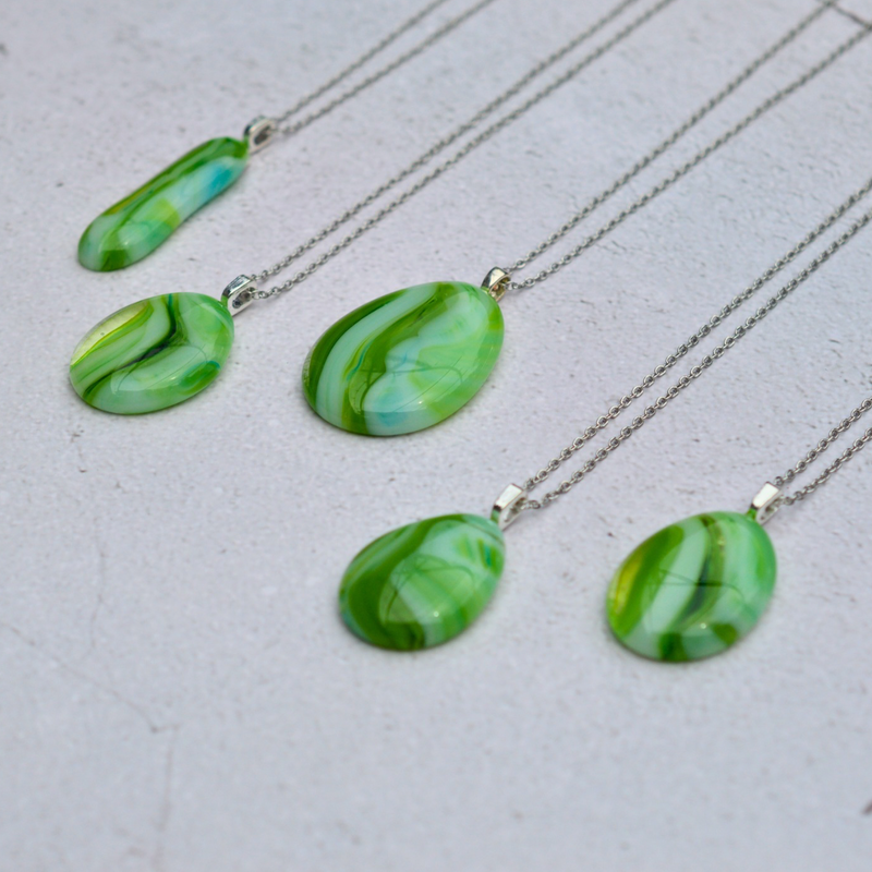 Agate verte rubanée – Vitalité et nature - Collection Gemstones | Station pôle Nord | Boutique de Noël