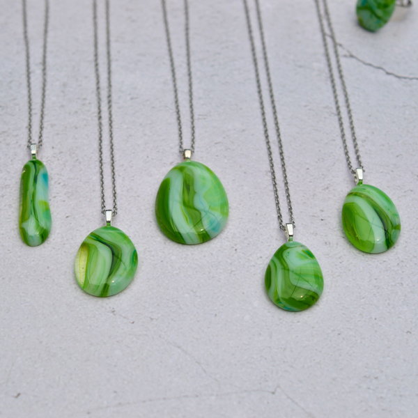 Agate verte rubanée – Vitalité et nature - Collection Gemstones | Station pôle Nord | Boutique de Noël