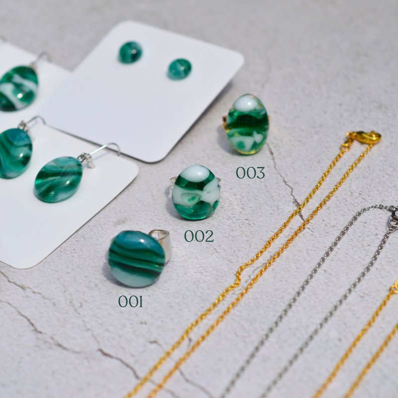 Émeraude – Raffinement et espoir - Collection Gemstones | Station pôle Nord | Boutique de Noël