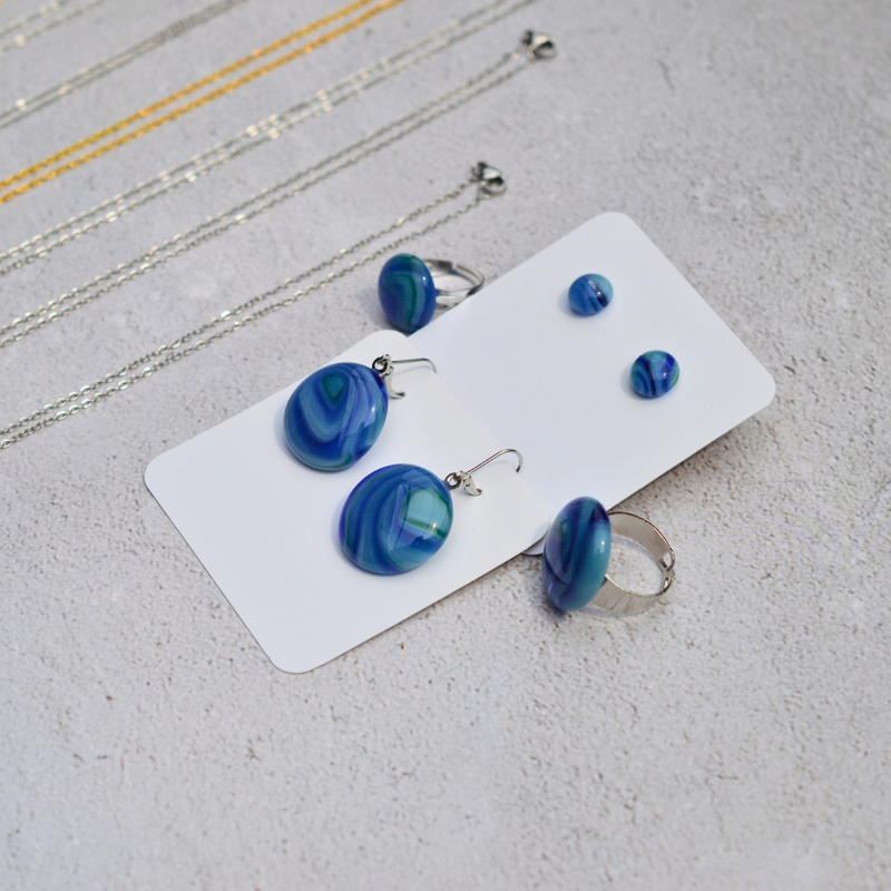 Agate bleue rubanée – Douceur et communication - Collection Gemstones | Station pôle Nord | Boutique de Noël