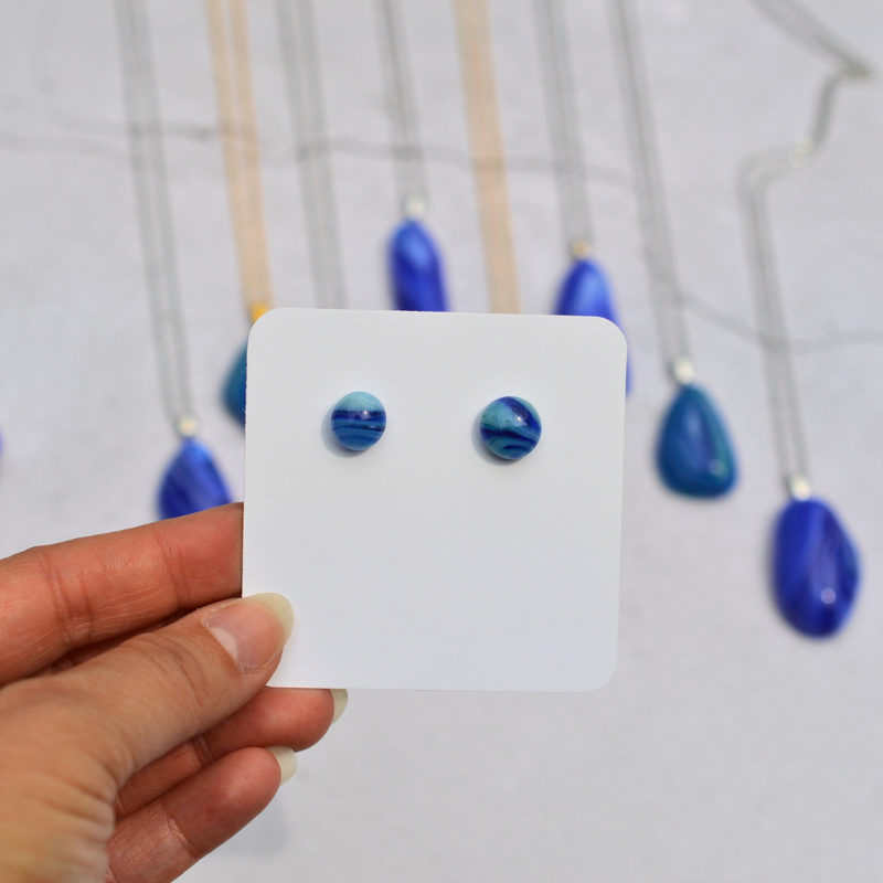 Agate bleue rubanée – Douceur et communication - Collection Gemstones | Station pôle Nord | Boutique de Noël