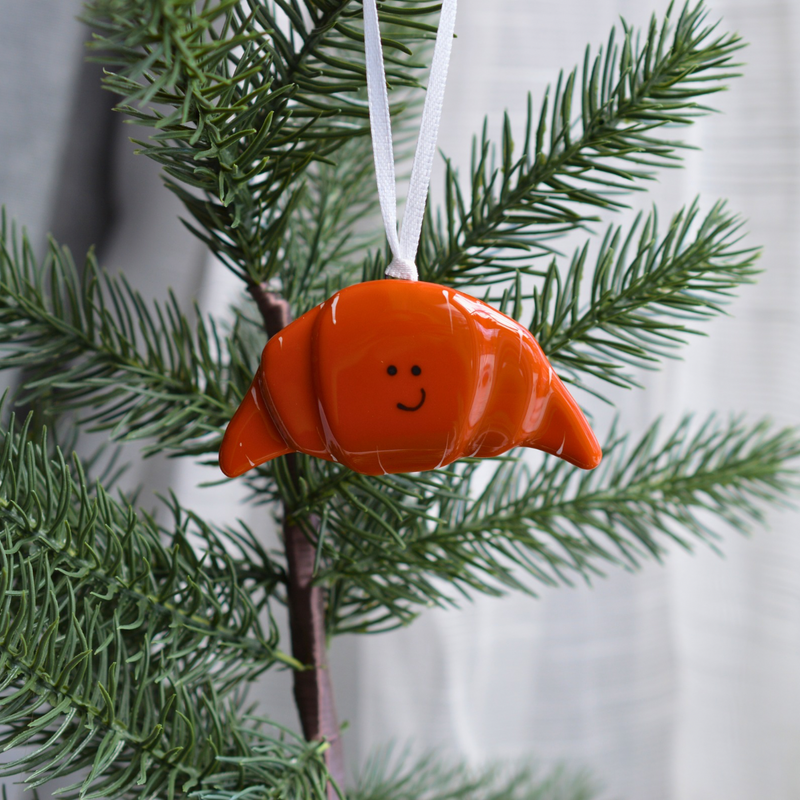 Délicieux croissant souriant pour ton arbre de Noël