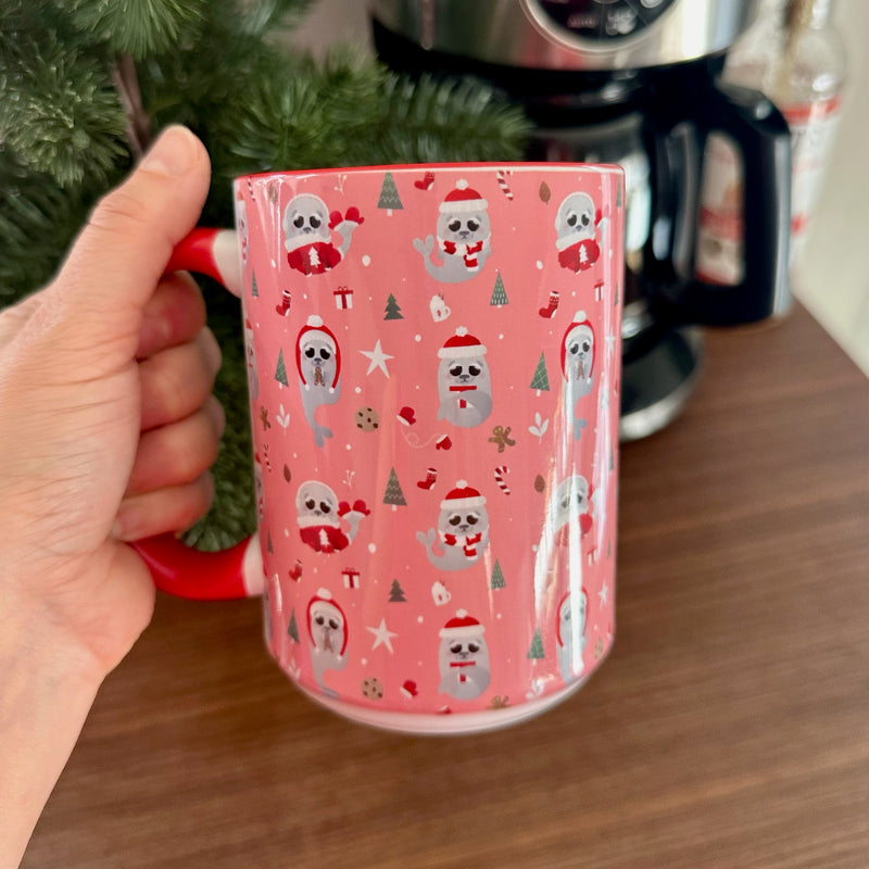 Tasse 15 oz phoques rose de Noël