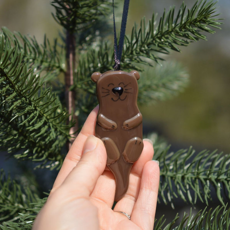 Décoration de loutre à suspendre au sapin de Noël