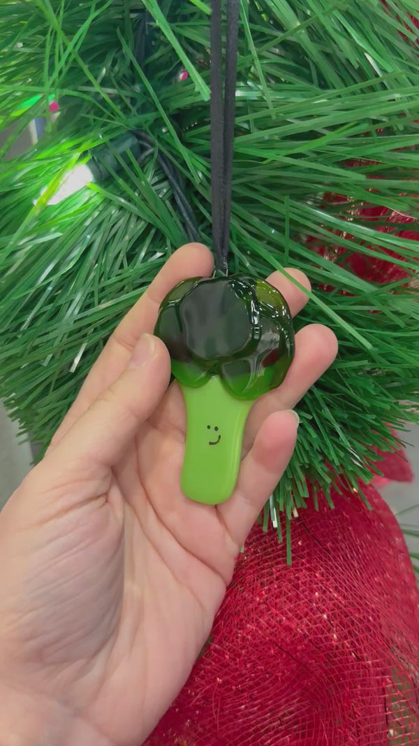 Ornement de brocoli à suspendre
