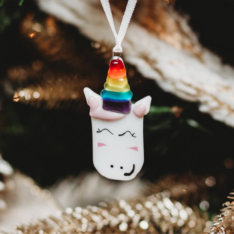 Licorne en verre avec corne arc-en-ciel multicolore à suspendre