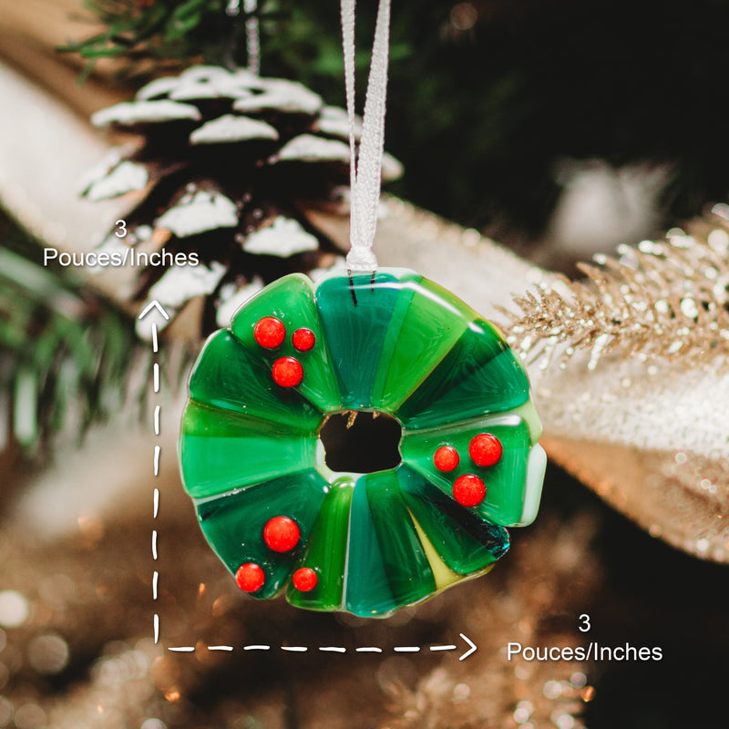couronne de noel en verre fusionné vert et rouge