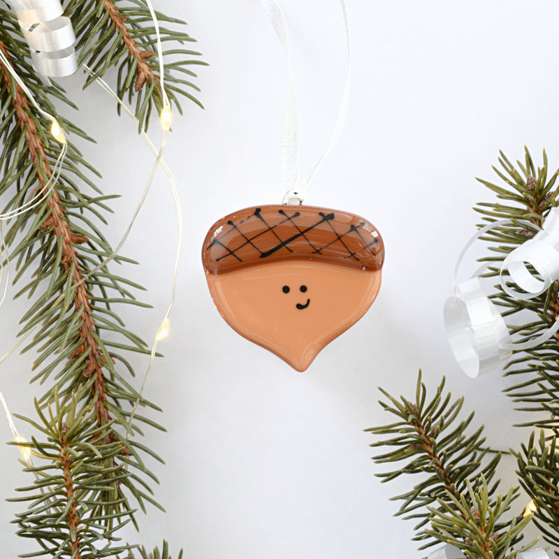 Ornement de noisette pour le sapin