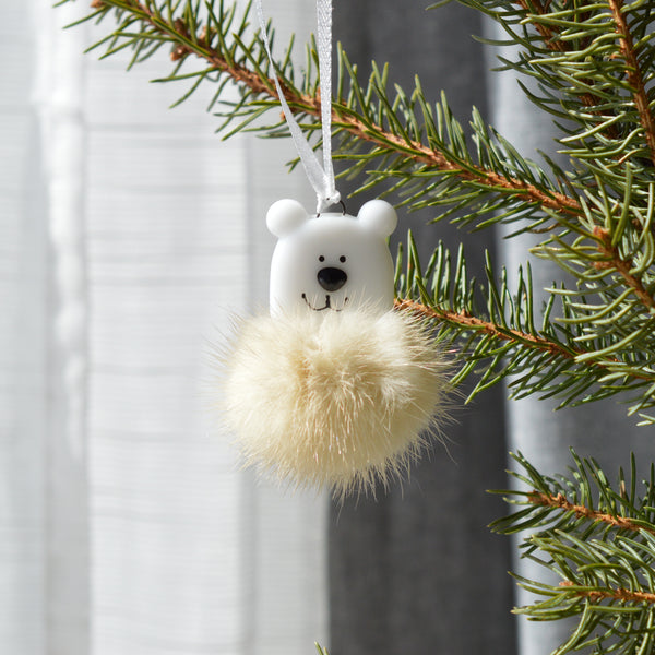 Ours polaire poilu