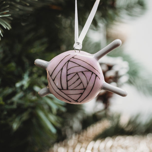 cadeau de noel pour grand-maman qui aime le tricot en verre à suspendre