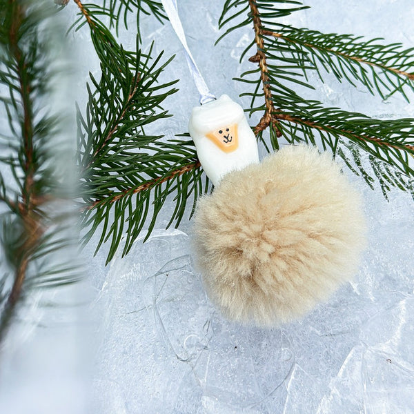 Lama / alpaga poilu blanc